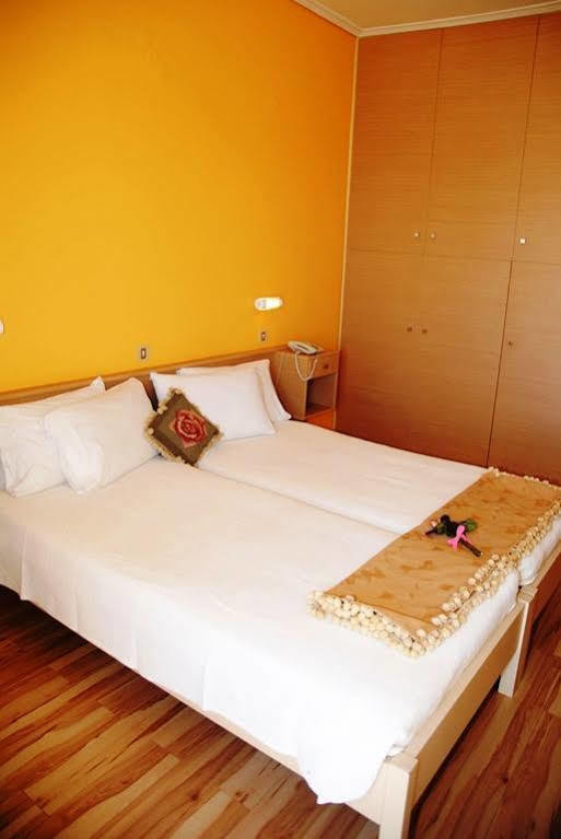 Galaxy Hotel Karystos (Evia) Bagian luar foto